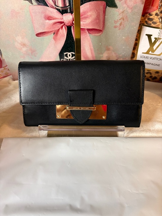 henri bendel Handbags - Henri Bendel Black Leather Continental Wallet with Gold Plate Accent